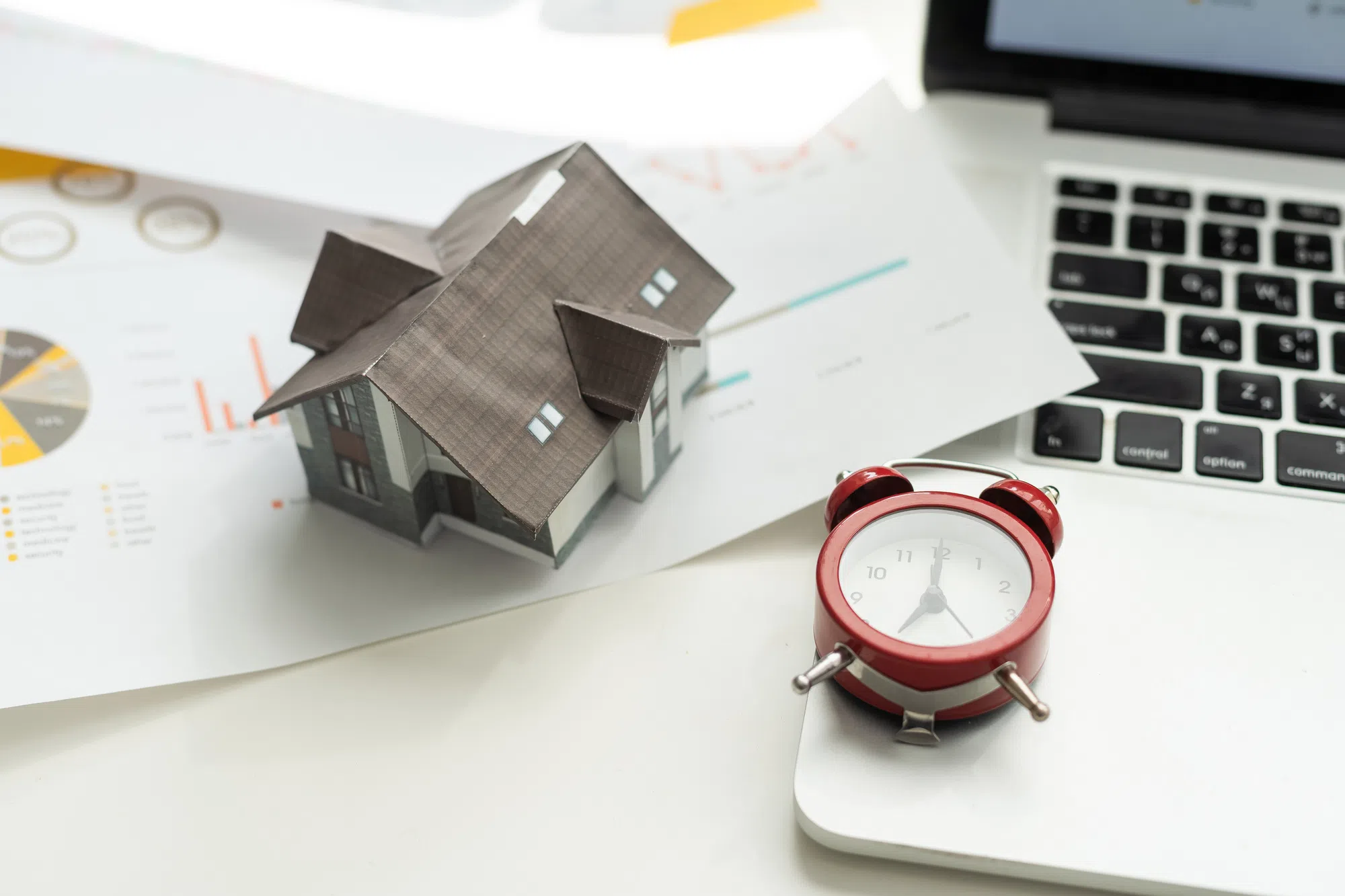 Der perfekte Zeitpunkt für den Immobilienverkauf: Wann sollten Sie Ihre Immobilie anbieten?