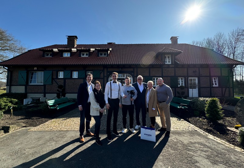 „You wanna see something unreal?“ – Immobilien-Influencer Mr. Unreal Estate tourt prachtvolles Anwesen in Nordkirchen