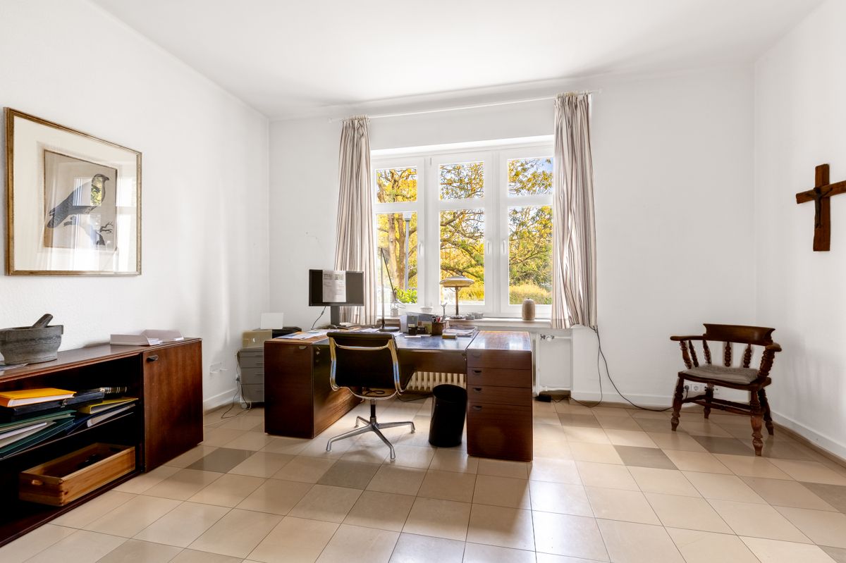 Arbeitszimmer - Hochparterre