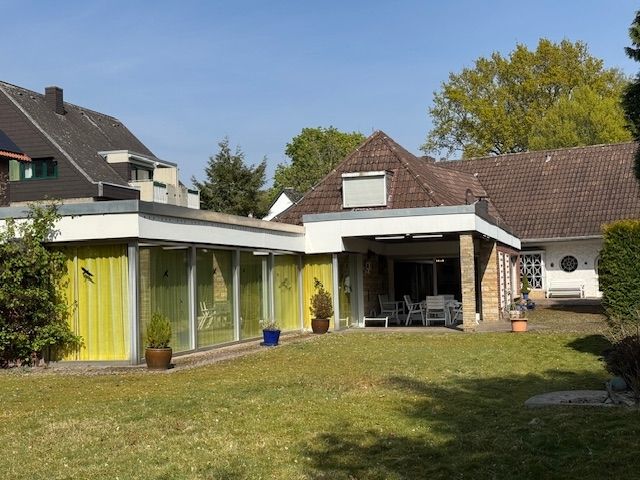 Blick zum Schwimmbad 