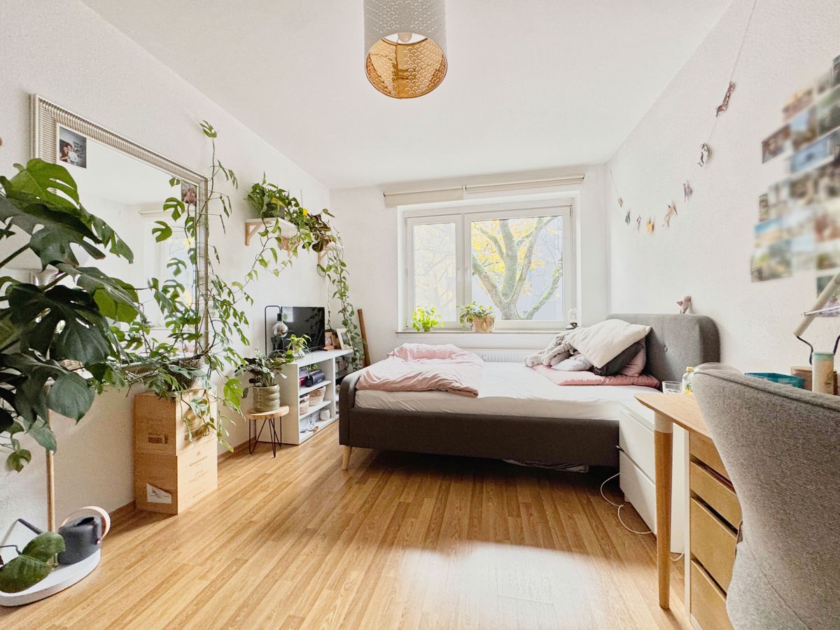 Eines der schönen Zimmer... wohnlich und hell!