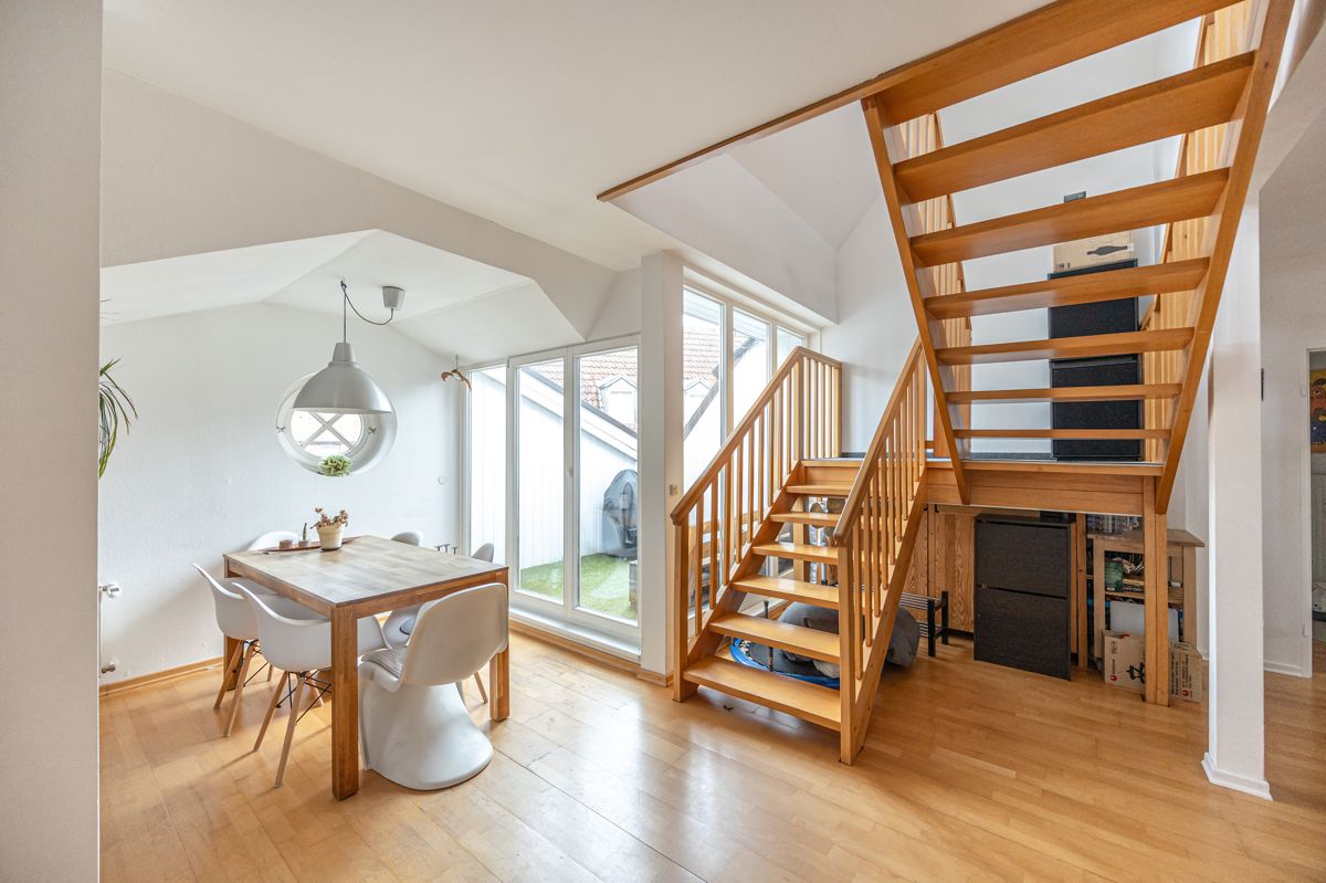 ...der Essbereich...