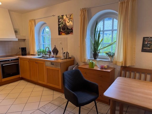 Lichtdurchflutet - Raum für Ihre Familie