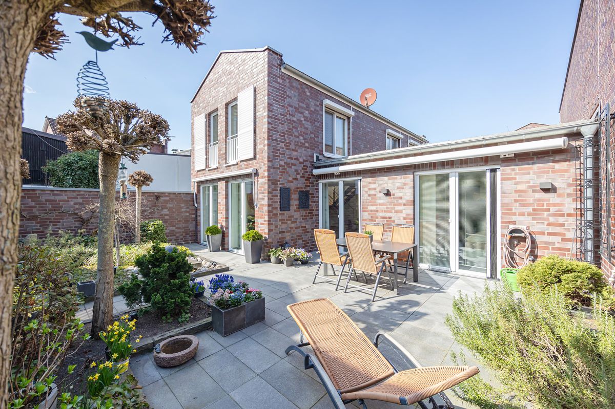 Terrasse & Garten in Südausrichtung