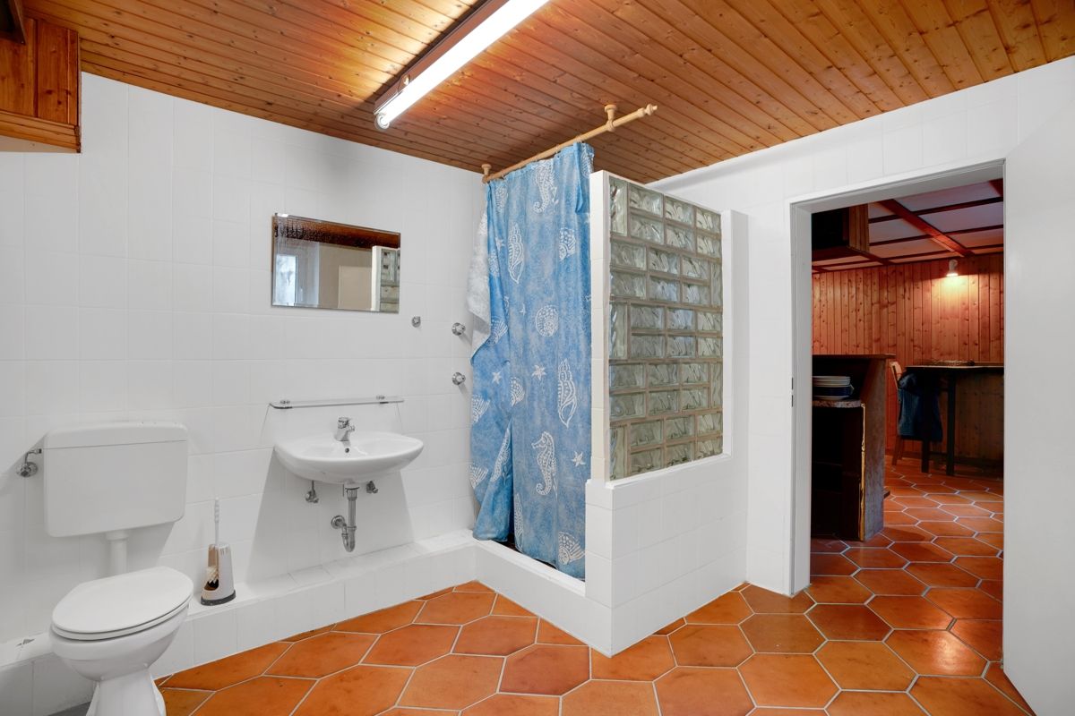 Badezimmer KG