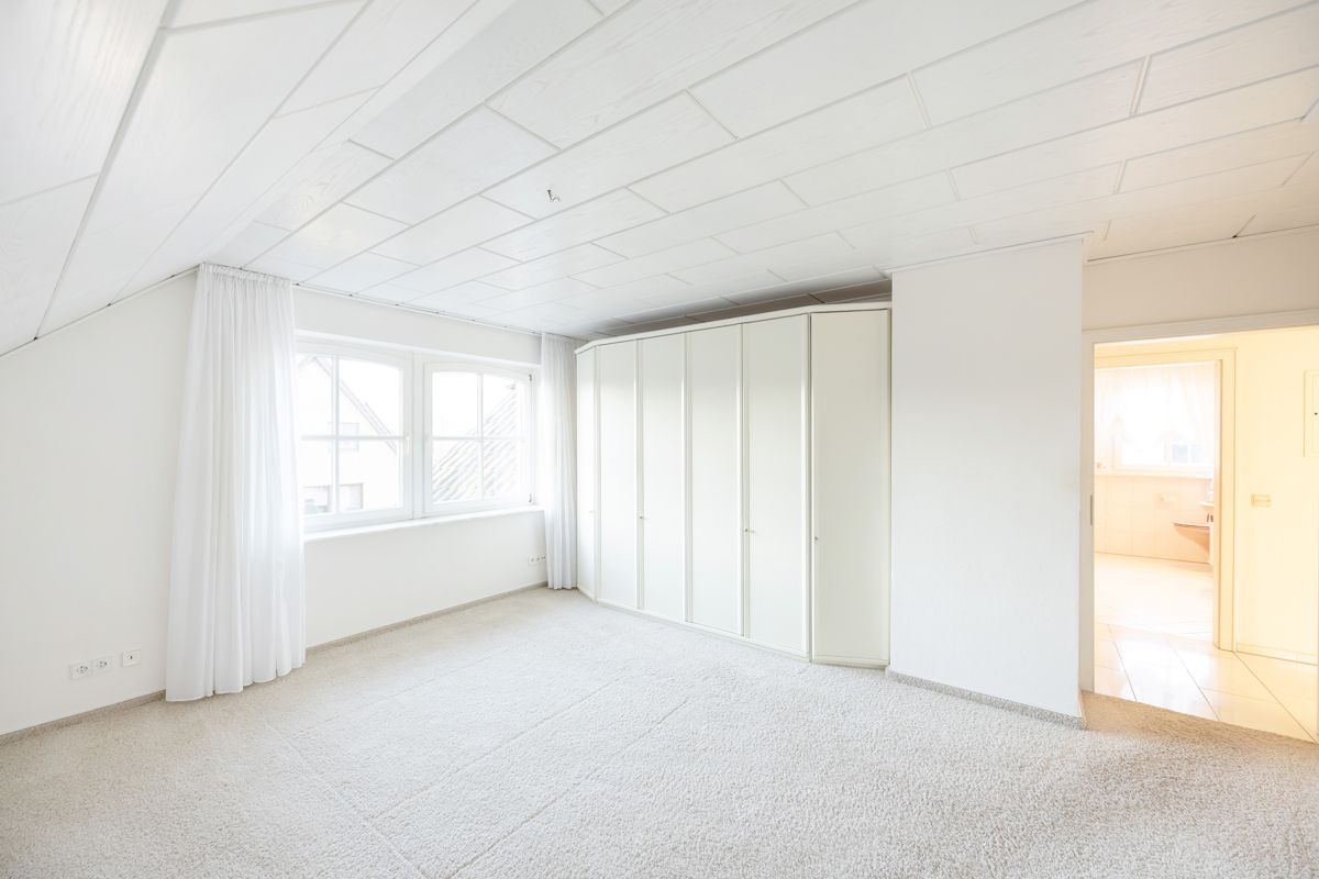 Schlafzimmer 2 OG
