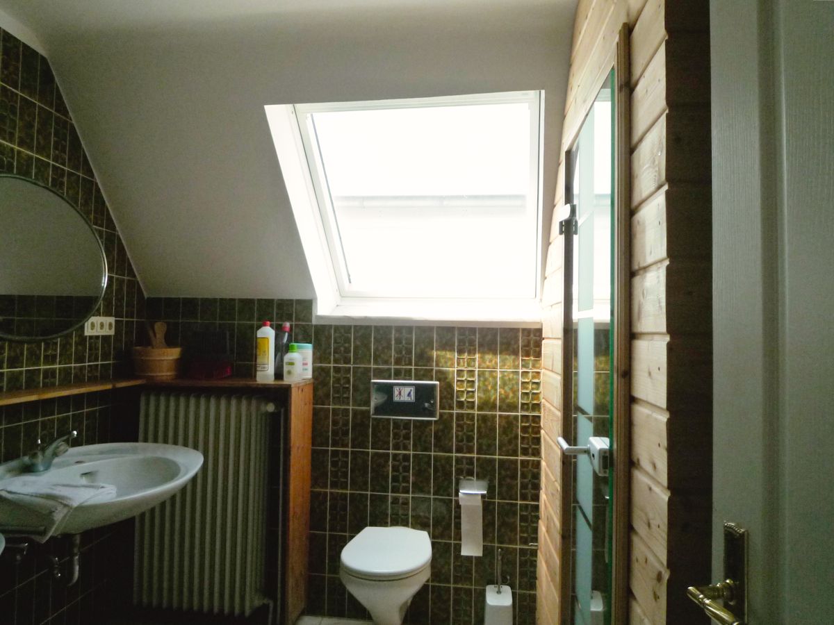 Gäste-WC mit Sauna