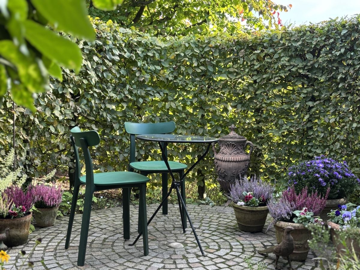 Terrasse mit Natursteinpflaster