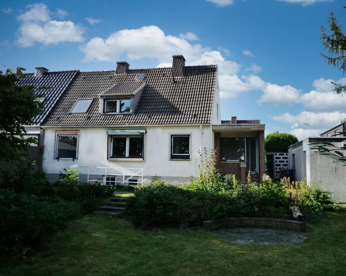Hausrückseite